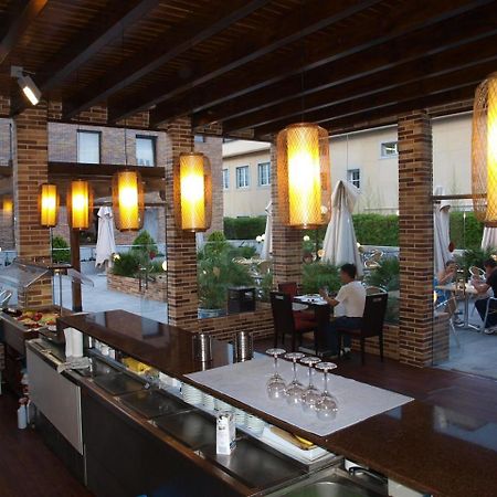 Dinastia Hotel Getafe Ngoại thất bức ảnh